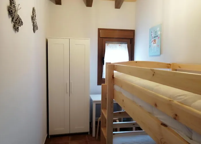 El Aterpe 4 منزل ريفي